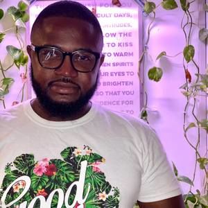 Meet your Posher, Sam